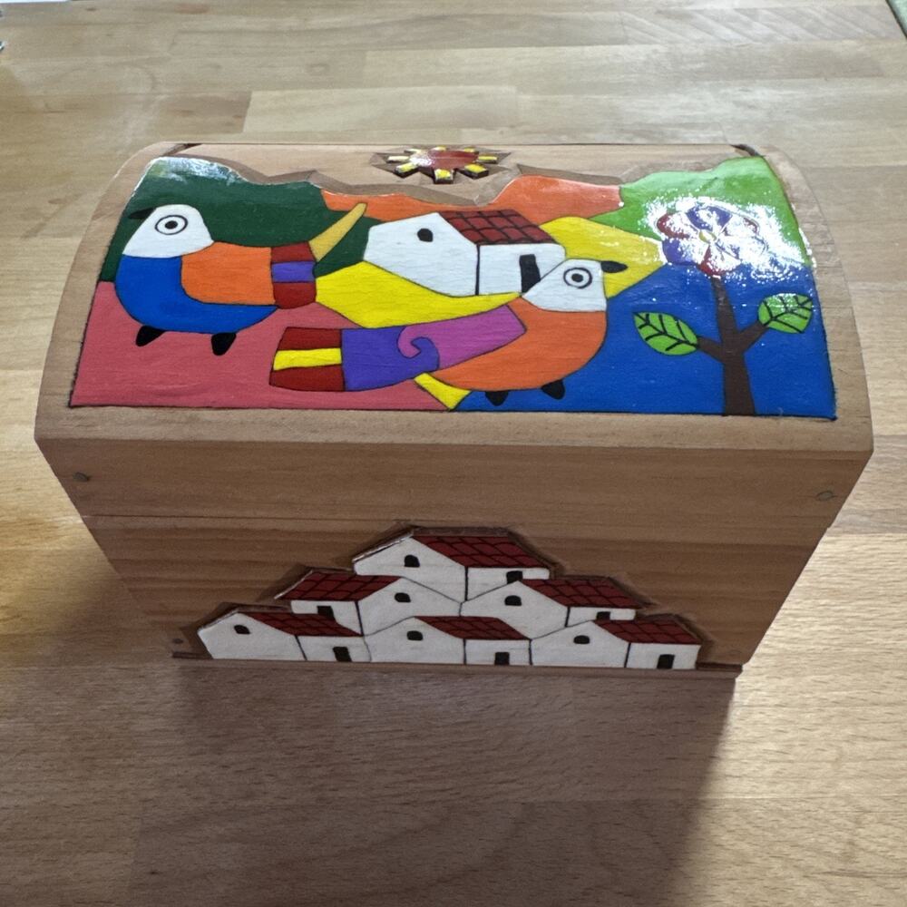 Vintage Wooden Handmade Hand Painted Trinket Box Folk Art Made in El Salvador